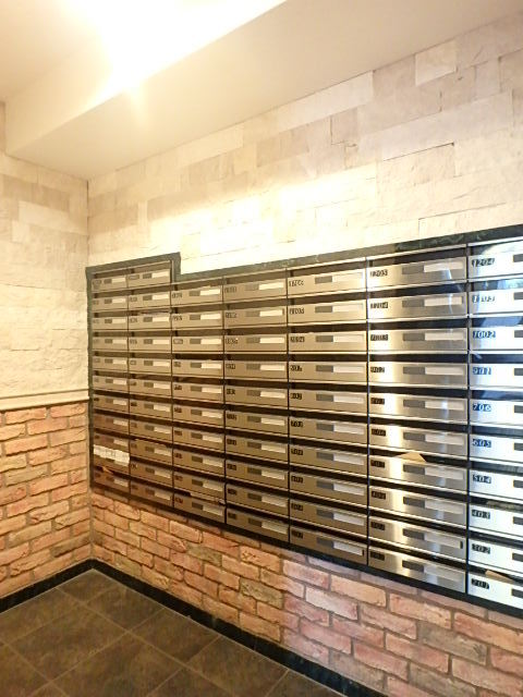 ガラ・シティ五反田11階 メールボックス