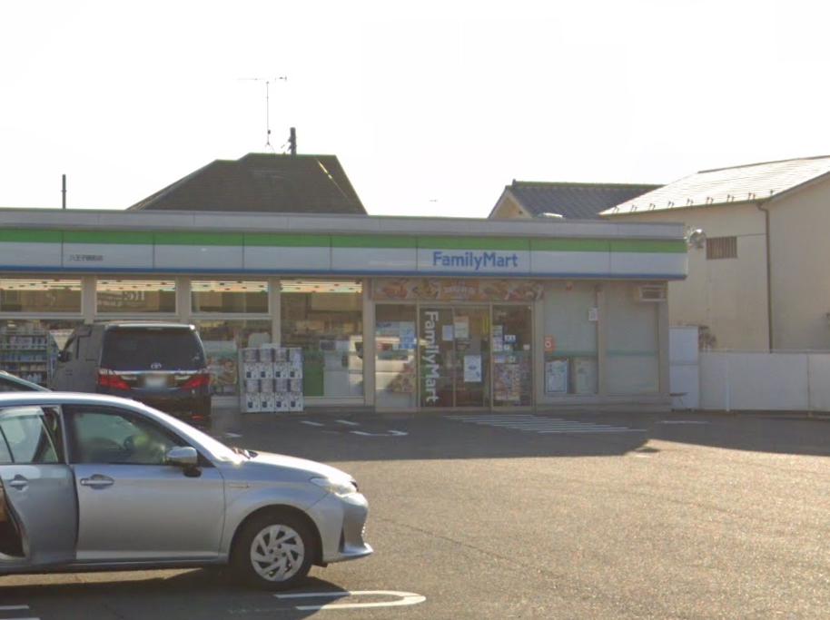 アトリアコートⅣ202号室 【コンビニエンスストア】ファミリーマート 八王子暁町店まで1091ｍ