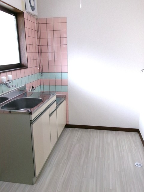 第２シルクロードハイツ0106号室 キッチン