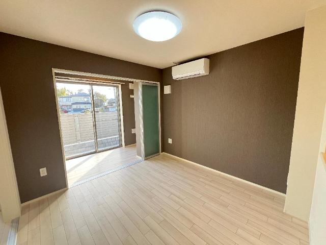 アドニス105号室 リビング