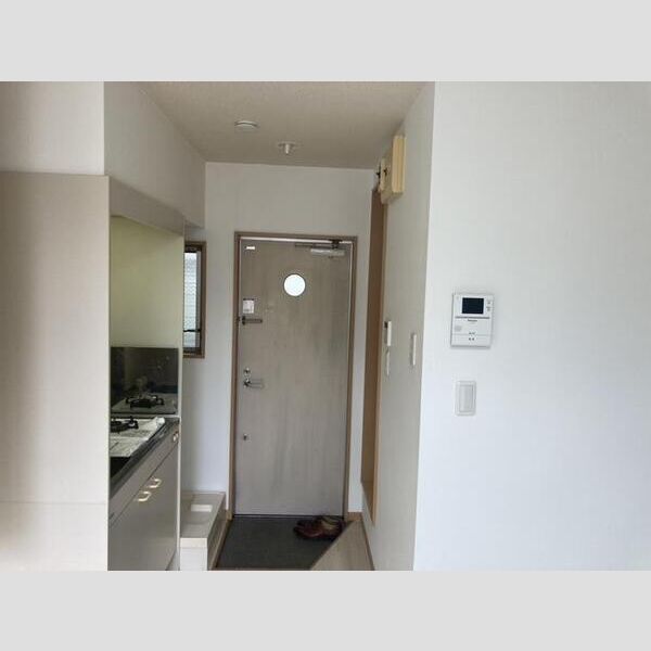 トワメゾン野方 玄関