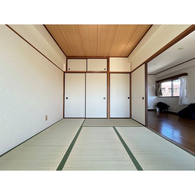 吉川マンション 和室6帖