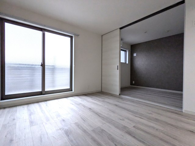 エムシティ戸田0204号室 リビング
