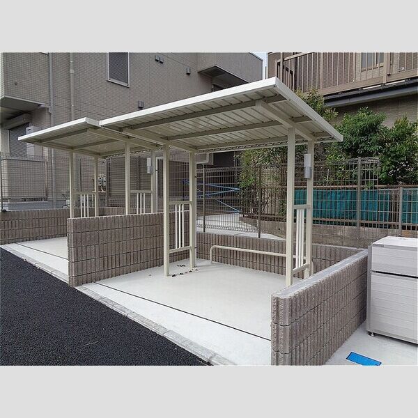 ブリスガーデン 駐輪場