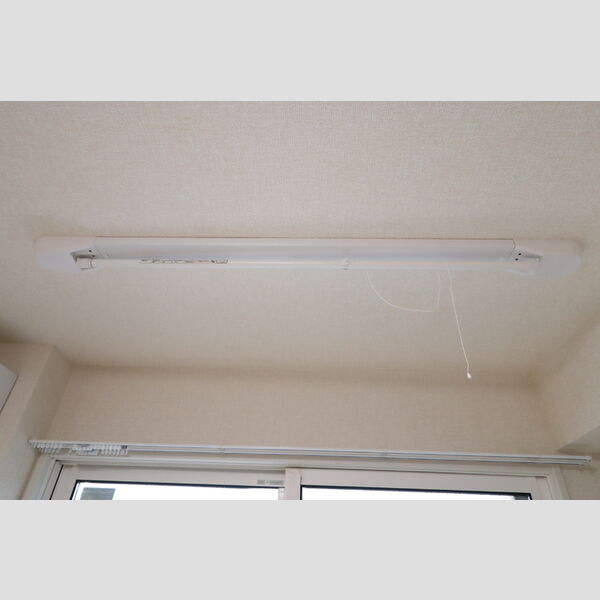 D-ROOM椿森1丁目B303号室 室内物干し