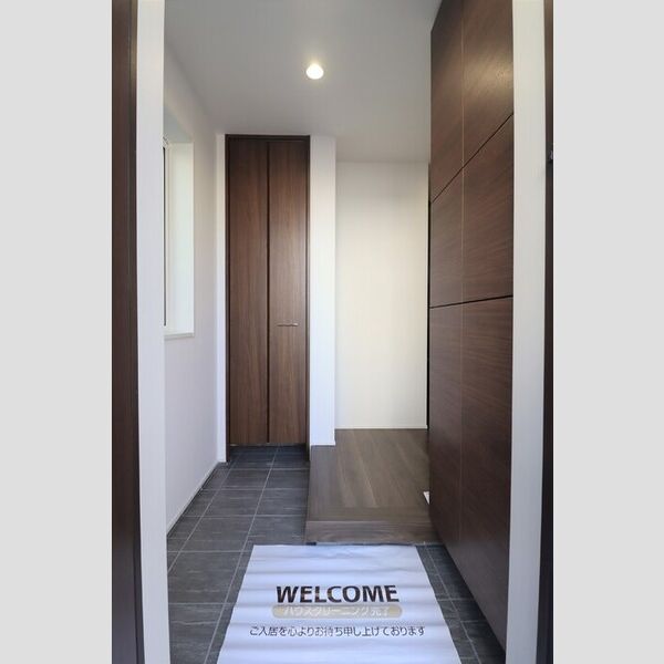 イリス　B棟 玄関