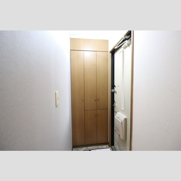 セントポーリア101号室 玄関