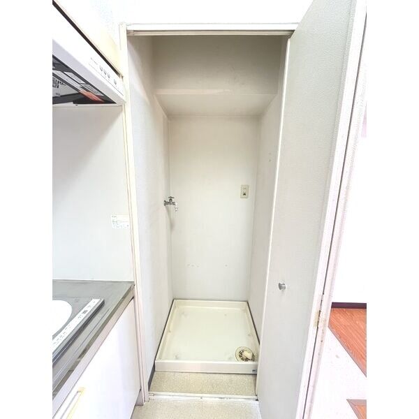 ヴェルアージュ湘南台弐番館 室内洗濯機置場