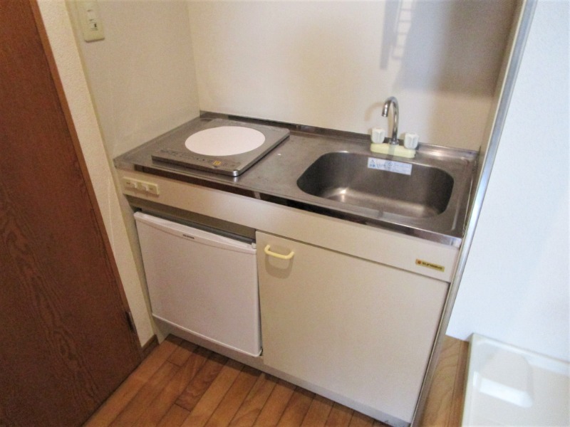 神田宇田川ビル2階 コンパクトなIHクッキングヒーター☆