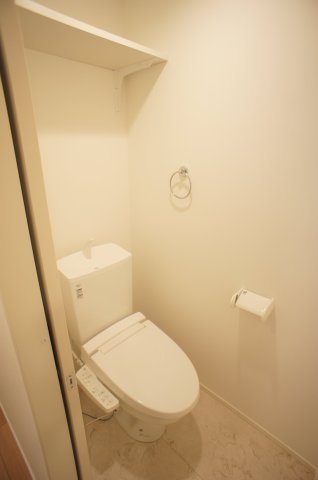 クオーレ田喜野井0303号室 シンプルで使いやすいトイレです