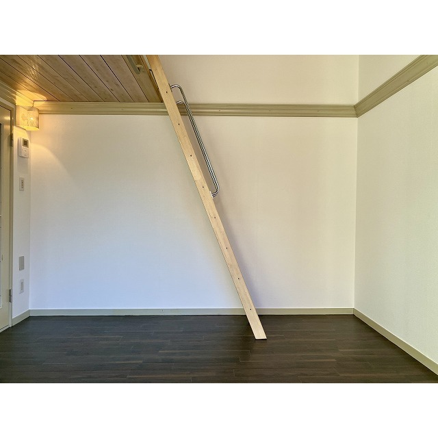 スカイソラーレ 洋室