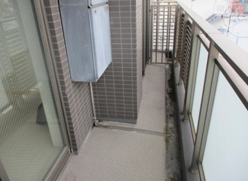 ライオンズ鶯谷マークスフォート 南側バルコニー　※2025年12月撮影の写真