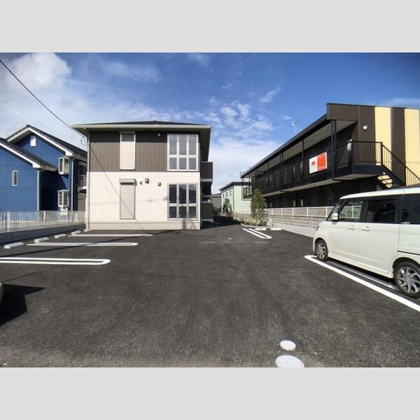 Des Ailes Trois 駐車場