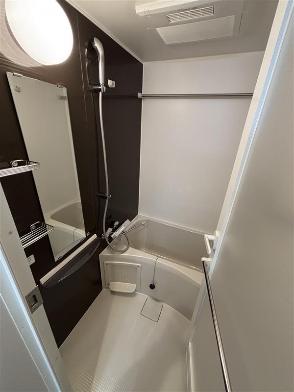 リブリ・セリジエ2階 お風呂