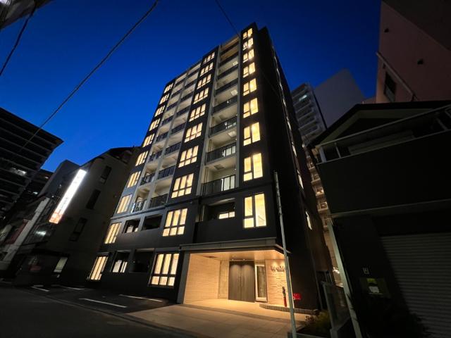 アーバンパレス 外観写真（夜）