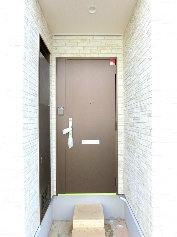 リブリ・白楽SDN 玄関