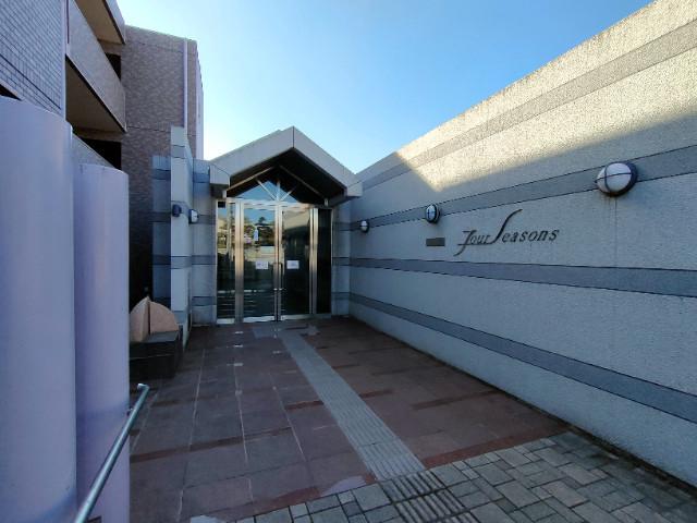 フォーシーズン エントランス