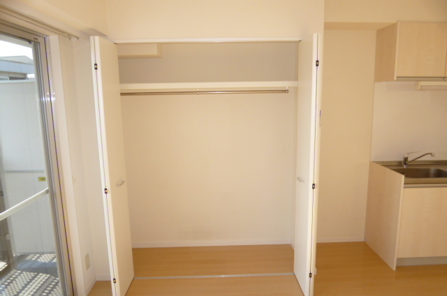 ｓｔｕｄｉｏ　ｆｌａｔ　ｍｉｎａｍｉ－ｏｓａｗａ0304号室 収納