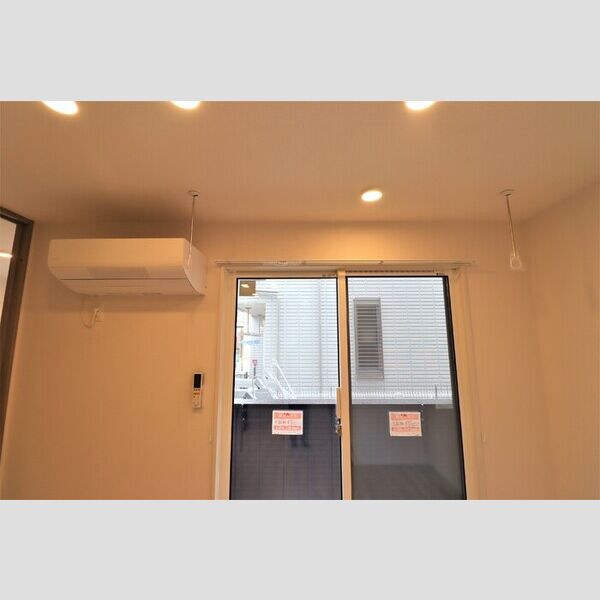 セレスティア高島平Ⅱ101号室 室内物干