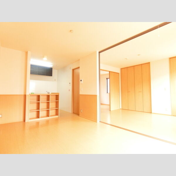 ウィット三橋 LDK※反転タイプ102号室の画像です。