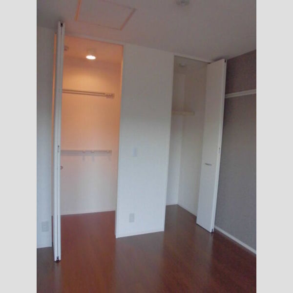 ラ カンパネラ　A ワンステップクローゼット/物入