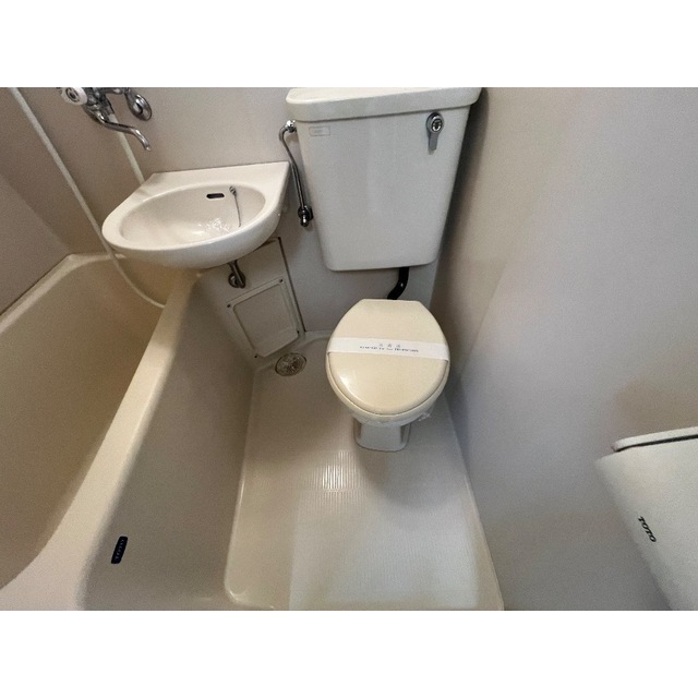 レピュート高岡B 内観