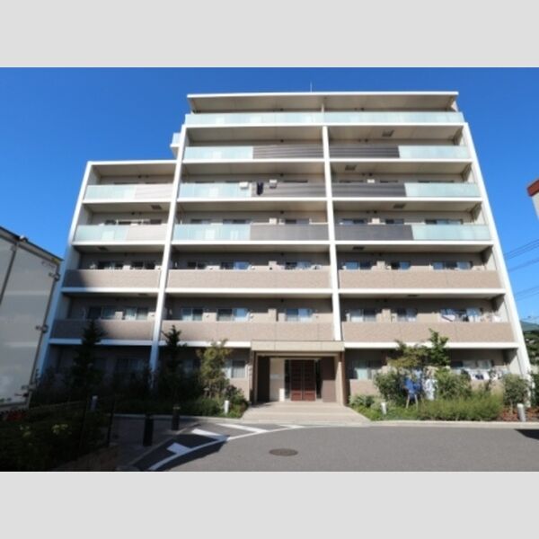 アヴェニール柏の葉107号室 建物外観