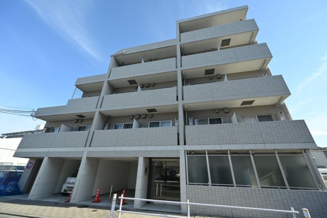 ＡＺＥＳＴ志村三丁目の外観画像