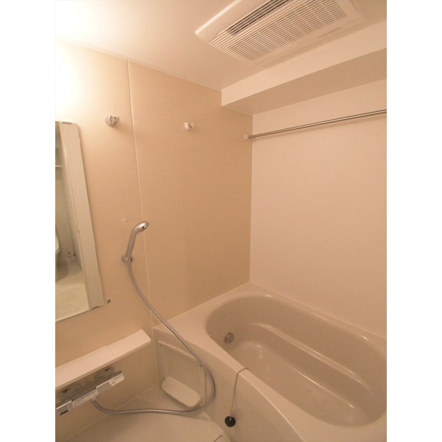 ラクレイス横濱関内1112号室 お風呂