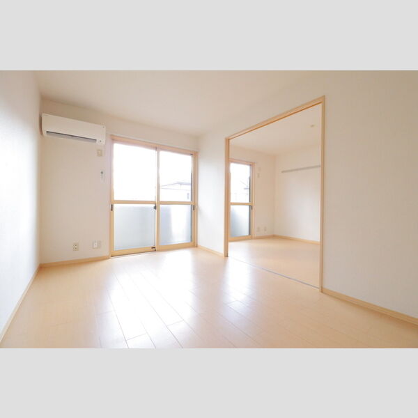 リバティーベル　Ⅰ/Ⅱ リビング・洋室