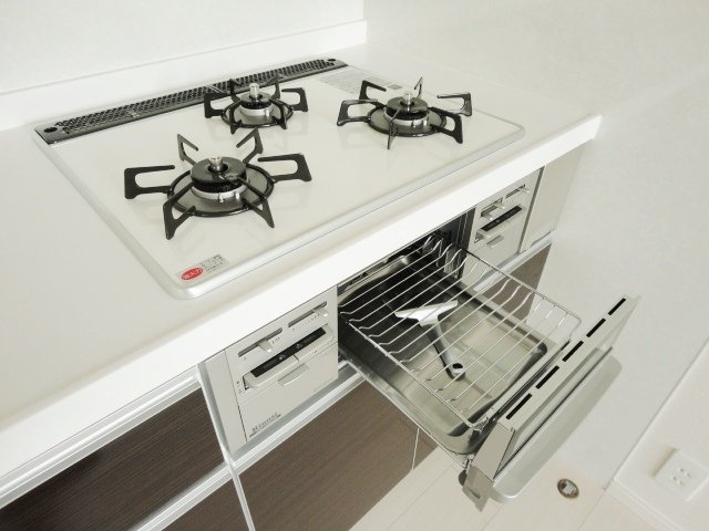 サンフォレスタ２番館201号室 ガスコンロ３口