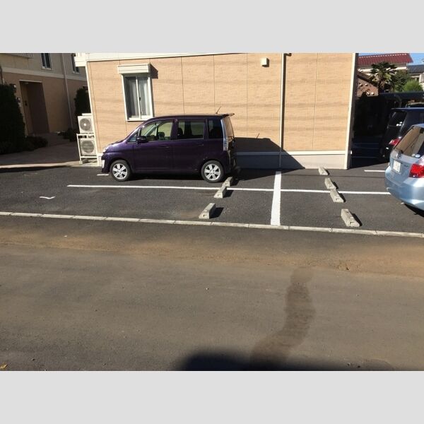 ディアパンジー　B 駐車場