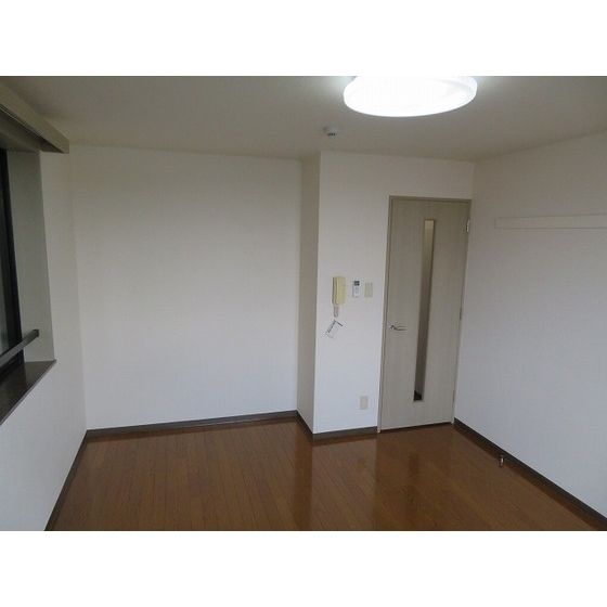 シンザンⅢ（旧第２ＹＡＭＡＤＡビル） リビング