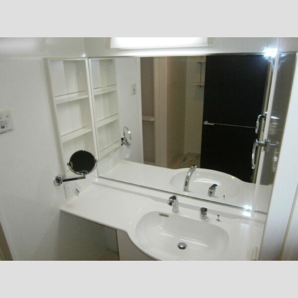 ソレーユ緑が丘 洗面所