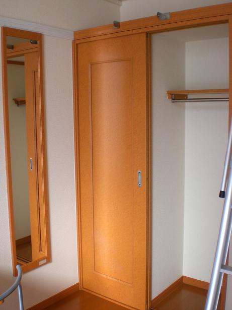 レオパレスアドミラブールワタル109号室 内観