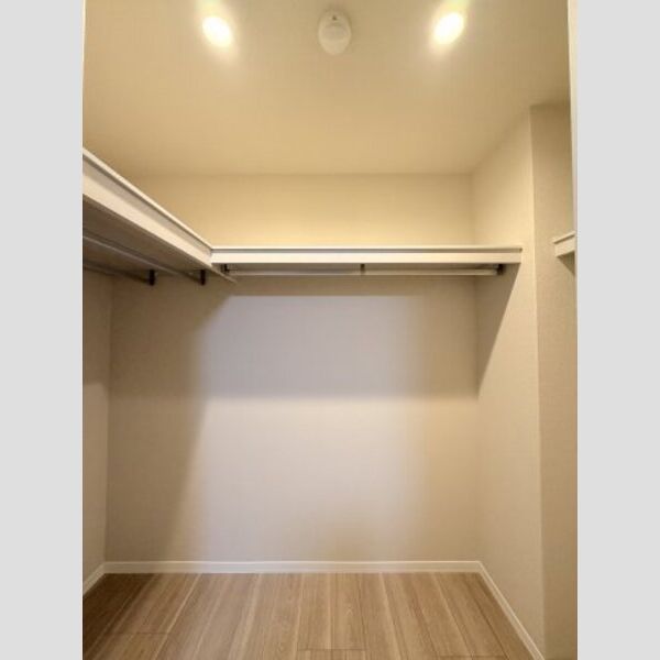 リラフォート　アイナ101号室 大容量のWIC♪