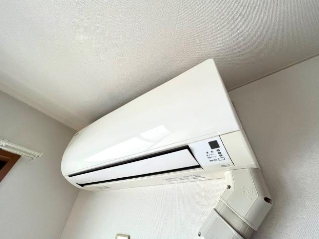 イル・プティット203号室 エアコン