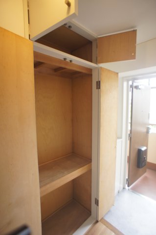 幕張台ハイランド0204号室 収納