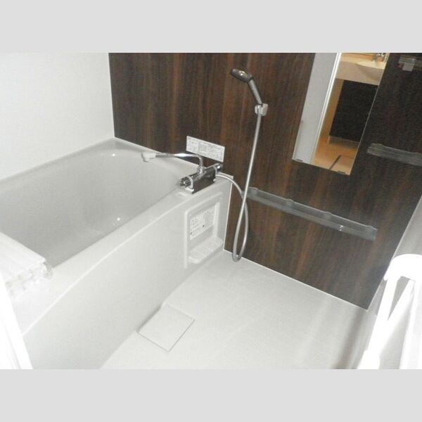 ラ・ベルデュール302号室 ユニットバス