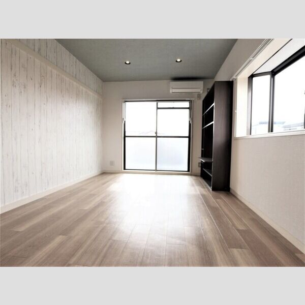 クリスタルハイツ相模台305号室 洋室