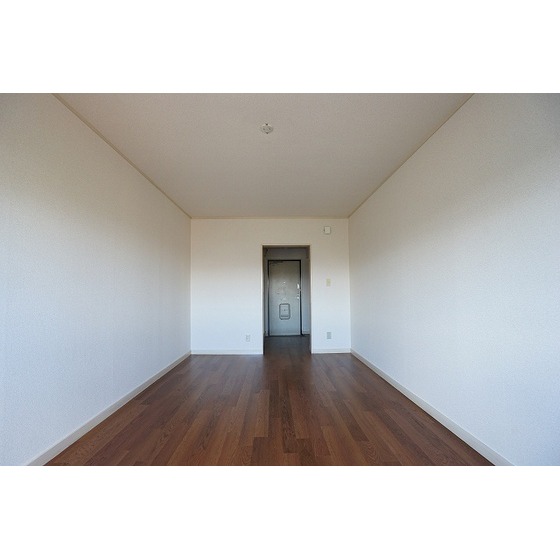 ドウェル砂川 居室