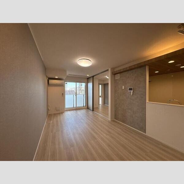 セレスティア六町Ⅱ302号室 LDK