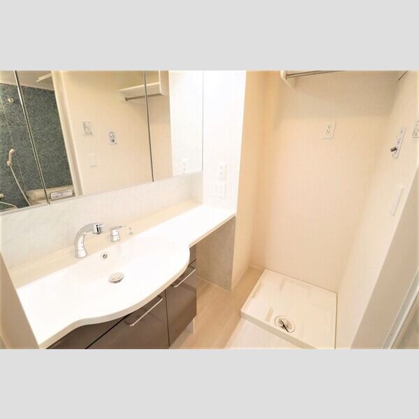 グリシーヌ 洗髪洗面化粧台&室内洗濯機置場