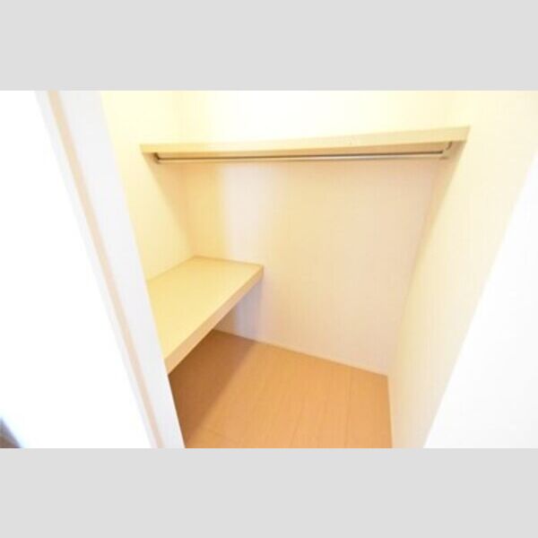 プラド202号室 ウォークインクローゼット