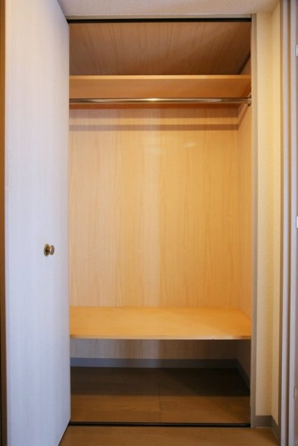 ロアール早稲田 クローゼット