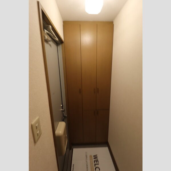 メゾンベール壱101号室 玄関