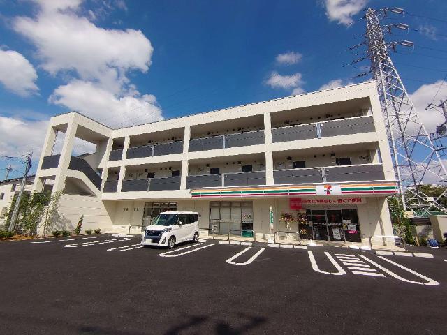 ルミエール高野 外観写真（昼）