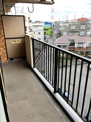 ライオンズマンション日吉南 バルコニー