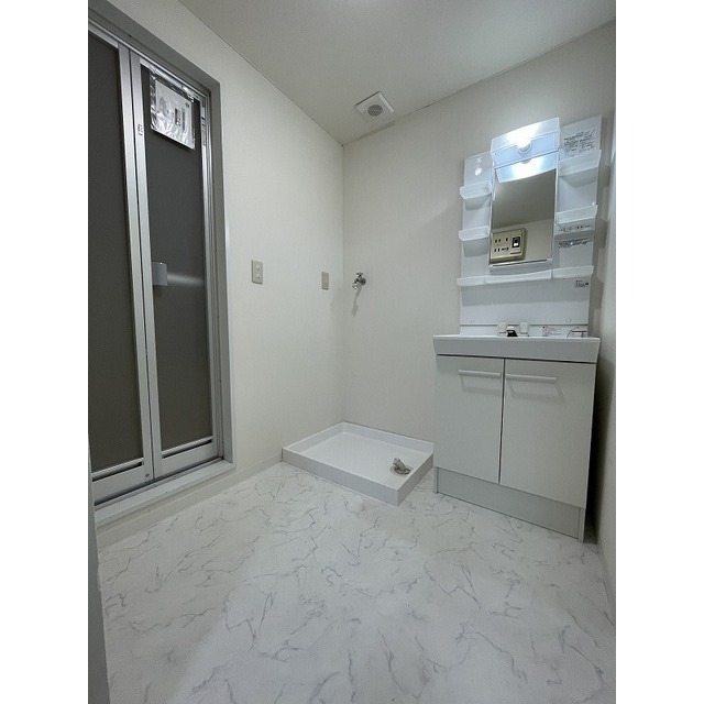 岩崎ビル301号室 内観