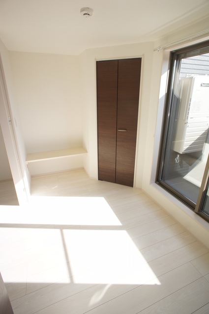 ルミエール・エタンセルｓｉｘ0103号室 きれいな洋室です